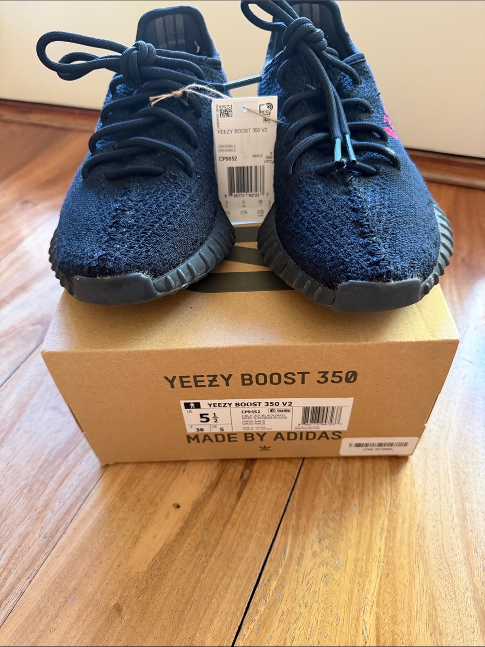 adidas Kids Yeezy Boost 350 V2 Sneakers - Black size 5.5